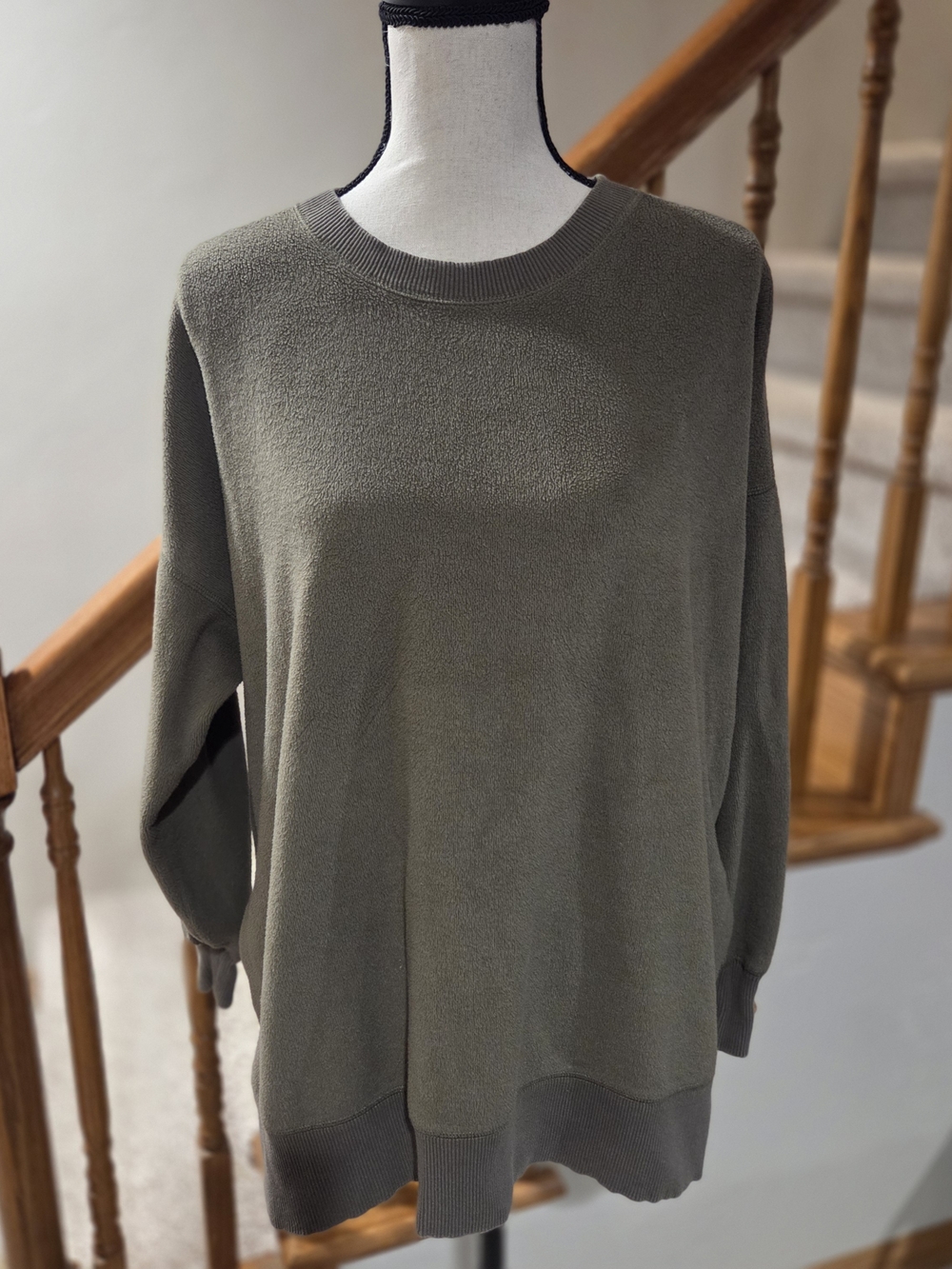 aerie Olive Green Crewneck Pullover Sweatshirt